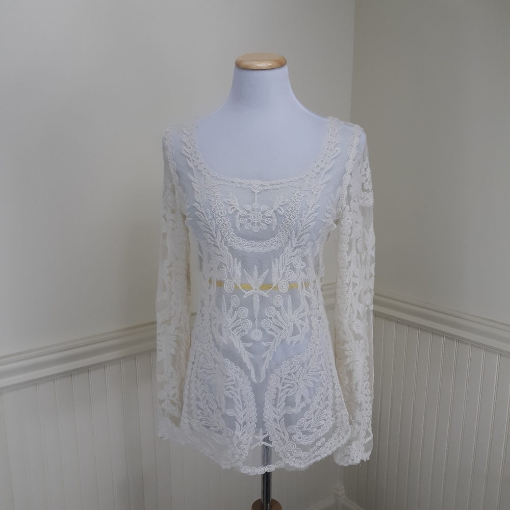🤑You Are Not Alone lace top